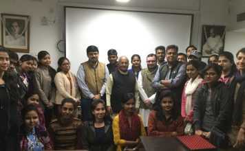 लोकतंत्र को बचाने का जिम्मा पत्रकारों का हैः वेद प्रताप वैदिक