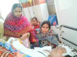 स्कूली बस पलटने से 4 शिक्षक व 70 बच्चे घायल, गया में 4 की मौत