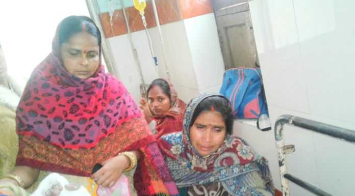 स्कूली बस पलटने से 4 शिक्षक व 70 बच्चे घायल, गया में 4 की मौत