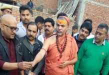 मलबे में मिले सैकड़ों शिवलिंग व विग्रह, बनारस में हड़कंप