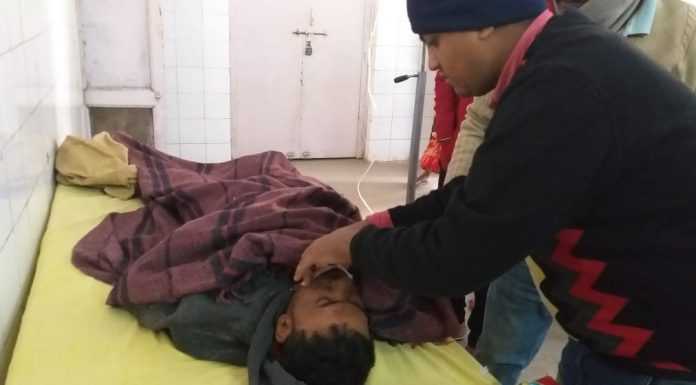 शव लेकर आ रहा एंबुलेंस ट्रक से टकराया, 3 की मौत, दो जख्मी