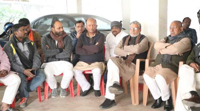 भाजपा नेता सूरज नंदन कुशवाहा का हार्ट अटैक से निधन