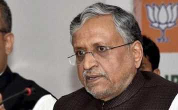 बिल व मिलिन्डा गेट्स फाउण्डेशन ने बिहार में खर्च किए 1400 करोड़ कोरोना संकट पर बीजेपी कार्यकर्ताओं से उपमुख्यमंत्री सुशील कुमार मोदी ने टेली कान्फ्रेंसिंग से 19 सत्रों में तकरीबन 27 घंटे तक बातचीत की।