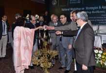 एफमी की तरह फ्लेम भी बिहार के टापर बच्चों को सम्मानित करेगा