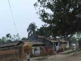 मलिकाइन के पातीः आगरमती अगरइली त खांड़ा पर परइली गांव का दृश्य