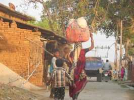 मलिकाइन के पाती- पोखरा में मछरी, नौ-नौ कुटिया बखरा