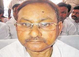 मो. इलियास हुसैन : जनतंत्र को रखा ठेंगे पर रखा, सबको समझा रियाया!