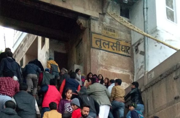 वाराणसी में घाटवाक अभियान ने मील का पहला पत्थर गाड़ा