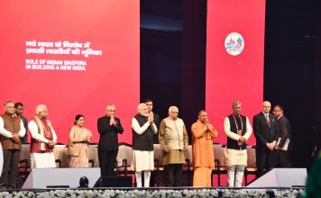 देश में लूट होती रही और कांग्रेस सरकार देखती रहीः नरेंद्र मोदी