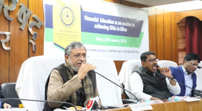 सुशील मोदी का दावा- कर्पूरी के सपनों को पूरा करने में लगे हैं नमो