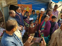 भाजपा के बिहार प्रदेश प्रवक्ता ने की दलित परिवार की आर्थिक मदद