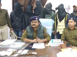 ट्रिपल मर्डर 5 अरेस्ट, 108 नामजद व 800 अज्ञात पर FIR