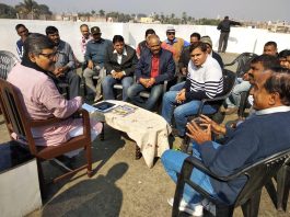 भागलपुर में पूर्व सैनिक मिले कांग्रेस के आनंद माधव से