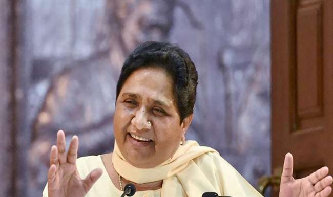 मायावती के खिलाफ कमेंट कर फंस गयी हैं विधायक साधना सिंह
