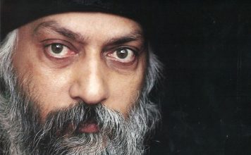 ओशो ने प्रवचन में कहा था- निंदा रस का धंधा है तुम्हारी पत्रकारिता ओशो ने कहा था- निंदा रस का धंधा है तुम्हारी पत्रकारिता। पत्रकारों की दृष्टि ही मिथ्या हो जाती है। उनके धंधे का मतलब ही यह है कि जनता जो चाहती है, वह लाओ खोजबीन कर।