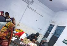 बेकाबू बस ने छपरा में 2 घरों में टक्कर मारी, दर्जनभर जख्मी