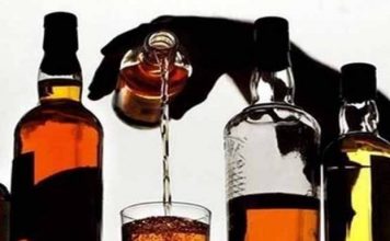 बिहार में पुलिस की गिरफ्त से भाग निकला शराब कारोबारी