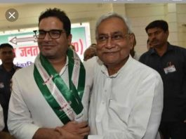 जदयू नेताओं की आंखों की किरकिरी बन गये हैं प्रशांत किशोर