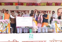 रघुवर दास की अपील- बेटियां पढ़ें और आगे बढ़ें, सरकार साथ है