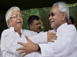 लालू यादव तो भ्रष्ट साबित हो चुके हैं, फिर भी उनके इतने दीवाने क्यों हैं? वक्त-वक्त की बात है- 2015 की दोस्ती