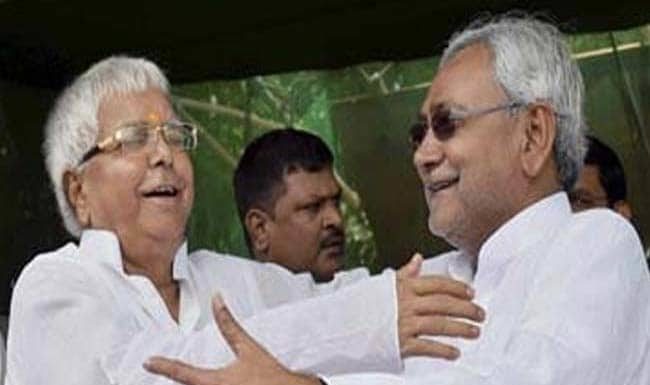 लालू यादव तो भ्रष्ट साबित हो चुके हैं, फिर भी उनके इतने दीवाने क्यों हैं? वक्त-वक्त की बात है- 2015 की दोस्ती