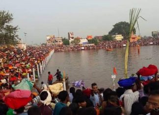 लोक का सांस्कृतिक पक्ष हमेशा से संवादधर्मी रहा है…………………… लोक का सांस्कृतिक पक्ष हमेशा से संवादधर्मी रहा है। भारतीय समाज के परिप्रेक्ष्य में देखें तो तीन संस्कृतियाँ मूलतः देखने को मिलती हैं।