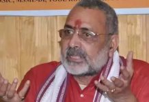 कांग्रेस ने कहा- बड़बोलेपन के कारण सीट से बेदखल हुए गिरिराज गिरिराज सिंह