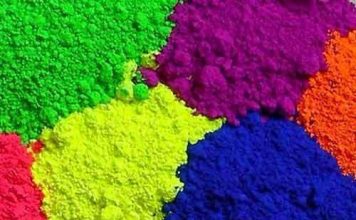 घर-परिवार से दूर पहली बार साथियों संग ऐसे मना होली का त्योहार