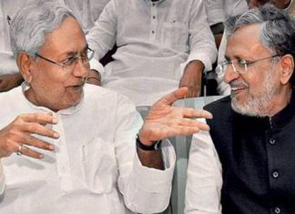 बिहार में महागठबंधन से आगे चल रहा एनडीए, कैंडिडेट घोषित फाइल फोटोः नीतीश कुमार व सुशील कुमार मोदी