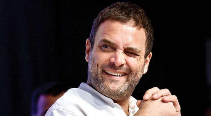 बंगाल और असम चुनावों में ‘टेंपल रन’ क्यों भूल गये राहुल गांधी बंगाल और असम विधानसभा चुनाव में जनेऊधारी राहुल गांधी किसी मंदिर में दिखाई नहीं पड़ रहे हैं। यह चुटकी ली पूर्व विधायक राजीव रंजन ने।