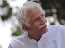 गंगा की लहरें आज बेचैन रहीं अपने बेटे की याद में