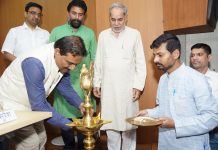 स्वास्थ्य क्षेत्र में बहुत खिलवाड़ होते रहे हैः राम बहादुर राय स्वस्थ भारत विकसित भारत विषय पर हुआ संवाद