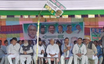 नीतीश का दावा, विकास के बल पर बिहार को दिलायी देश में पहचान चुनावी सभा के दौरान मुख्यमंत्री नीतीश कुमार