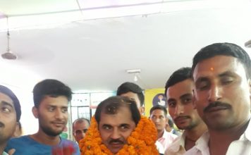 पाटलिपुत्रा सीट पर एक और एंट्री, उद्योगपति आरके शर्मा भी उतरे पाटलिपुत्आरा सीट से रके शर्मा ने नामांकन किया