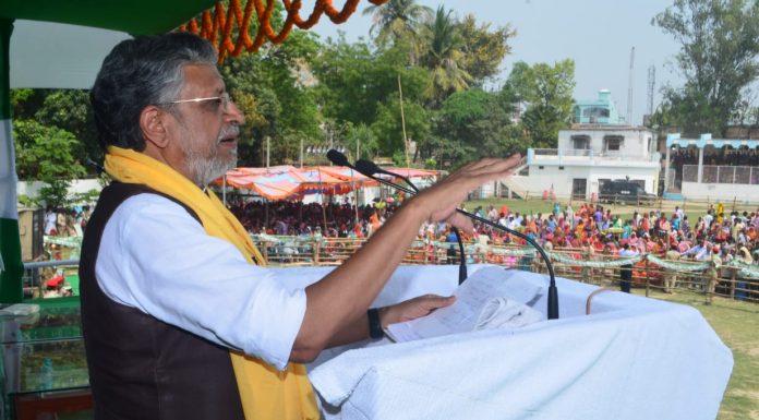 दलित-पिछड़े और युवा ही एनडीए की ताकत हैंः सुशील मोदी कटिहार की चुनावी सभा को संबोधित करते उपमुख्यमंत्री सुशील मोदी