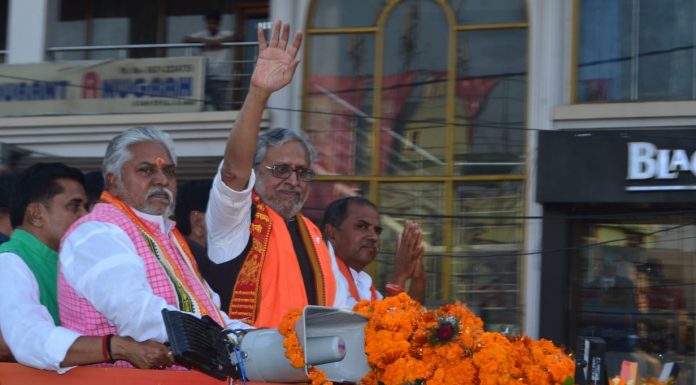 प्रा.लि. कम्पनी की तरह चलने वाली पार्टियों के वारिसों में जंगः सुमो बिहार के उपमुख्यमंत्री सुशील मोदी