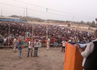बिहार के उपमुख्यमंत्री ने पूछा, केंद्रीय एजेंसियों एक्शन पर एतराज क्यों औरंगाबाद लोकसभा क्षेत्र के गया जिलान्तर्गत बाँकेबाज़ार में आयोजित सभा को संबोधित करते उपमुख्यमंत्री।