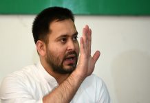 दरभंगा में भाजपा के बारे में क्या-क्या बोल गये तेजस्वी और मांझी Exit Poll की मानें तो तेजस्वी के सिर ताज सजेगा। नीतीश राज की समाप्ति होगी। ऐसा आकलन भास्कर को छोड़ सबके Exit Poll में है।