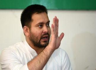 हाथीदह थाना ने जांच में जब्त किये 2 लाख 10 हजार रुपये Exit Poll की मानें तो तेजस्वी के सिर ताज सजेगा। नीतीश राज की समाप्ति होगी। ऐसा आकलन भास्कर को छोड़ सबके Exit Poll में है।