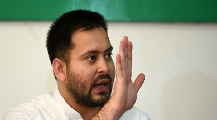 दरभंगा में भाजपा के बारे में क्या-क्या बोल गये तेजस्वी और मांझी Exit Poll की मानें तो तेजस्वी के सिर ताज सजेगा। नीतीश राज की समाप्ति होगी। ऐसा आकलन भास्कर को छोड़ सबके Exit Poll में है।