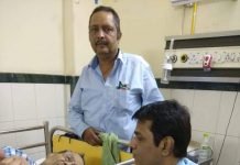 कैंसर से जूझ रहे हैं कई अखबारों के संपादक रहे श्याम आचार्य अस्पताल के बेड पर श्याम आचार्य