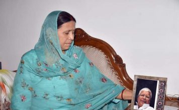 RJD ने चुनाव प्रचार में लालू का इमोशनल कार्ड खेला, राबड़ी ने लिखा पत्र राबड़ी देवी