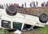 सड़क दुर्घटना में डीएसपी समेत 4 पुलिसकर्मी जख्मी अनियंत्रित होकर पलट गयी पुलिस की गाड़ी