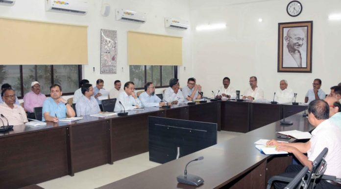 बिहार में 24 जून तक सभी स्कूल, कोचिंग संस्थान बंद हिट वेव और एईएस को लेकर मुख्यमंत्री नीतीश ने उच्चस्तरीय समीक्षा बैठक की