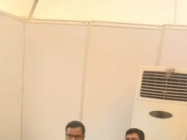 प्रधानमंत्री नरेंद्र मोदी 40 हजार लोगों के साथ करेंगे रांची में योग योग दिवस की तैयारियों की जानकारी देते रांची के डीसी व एसएसपी