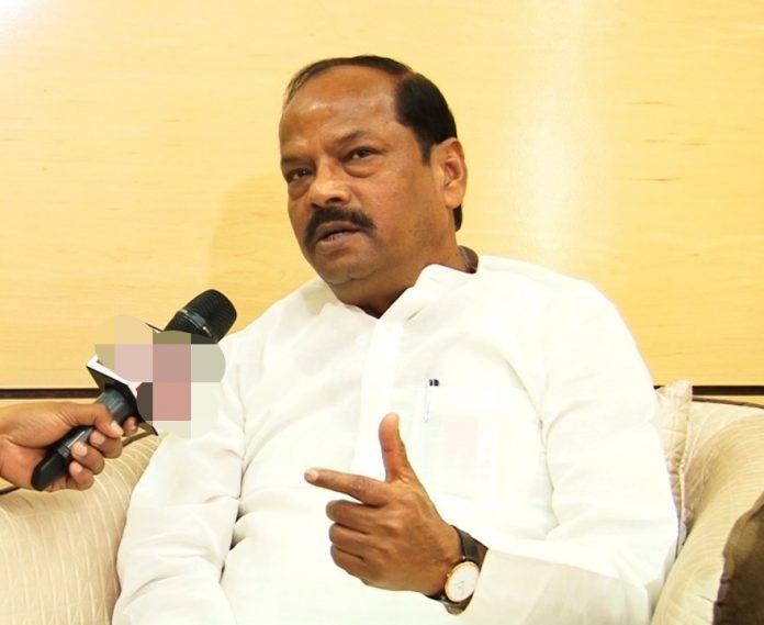 झारखंड के मुख्यमंत्री रघुवर दास (फाइल फोटो)