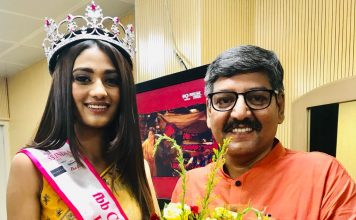 पटना हवाई अड्डा पर बिहार की बेटी श्रेया शंकर का भव्य स्वागत एयरपोर्ट पर श्रेया का स्वागत करते बिहार कांग्रेस रिसर्च विभाग एवं मैनिफेस्टो कमिटी के चेयरमैन आनन्द माधव