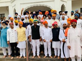 अमृतसर में सम्मानित हुईं बिहार की दो विभूतियां अमृतसर में सम्मानित हुए बिहार पुलिस एसोसिएशन के मृत्युंजय कुमार सिंह व गोल के विपिन कुमार सिंह