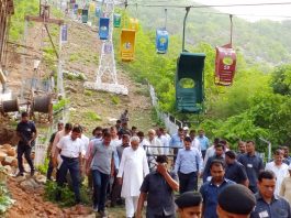 राजगीर के अलावा 8 और स्थानों पर बनेगा रोप वेः नीतीश राजगीर में रोप वे निर्माण का मुआयना करते मुख्यमंत्री नीतीश कुमार