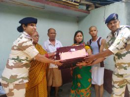 ITBP ने किया शहीद जवानों की वीर नारियों को सम्मानित शहीद जवानों की पत्नियों को आईटीपी ने सम्मानित किया